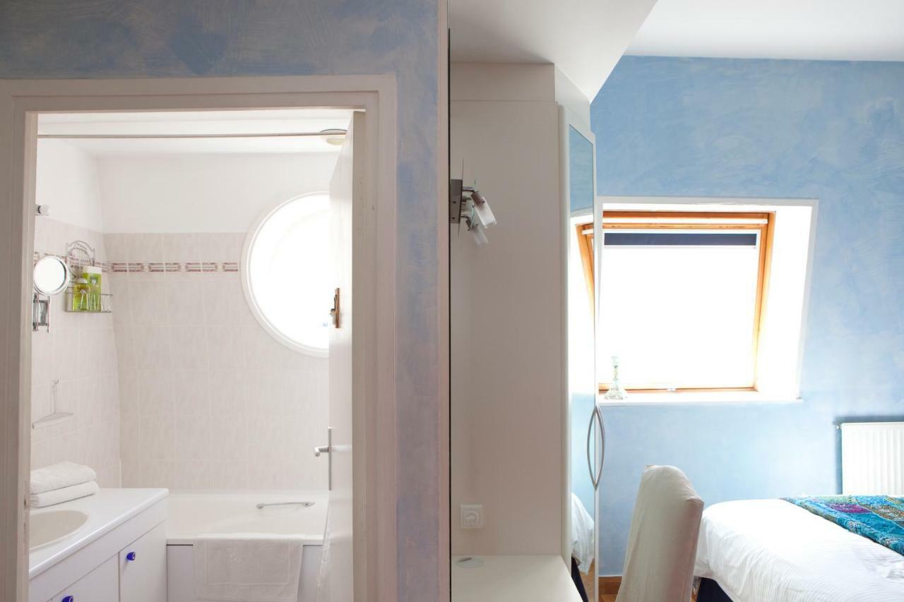 52 Clichy Bed & Breakfast - Chambre D'Hotes Paris Exterior photo